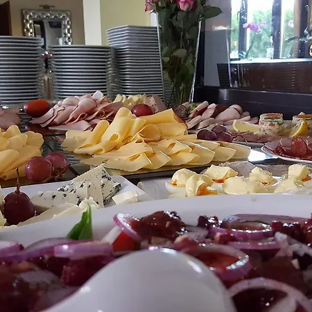 Roza Wellness&spa Apartmanhotel 3*